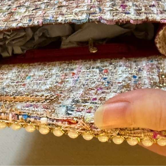 EUC Chic Multicolor Tweed Handbag with Gold Chain and Pink Trim - Picture 9 of 11